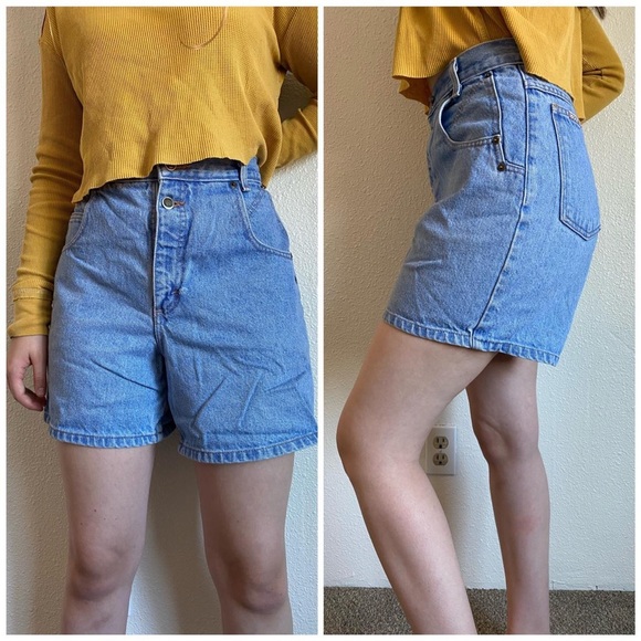 Vintage Zena shorts ⚡️ - Picture 2 of 4